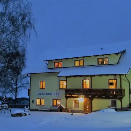 Bauernhof Juri Apartamento *